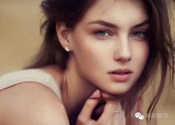 单眼皮眼妆怎么画显大又干净新手,厚厚的单眼皮怎么画眼妆