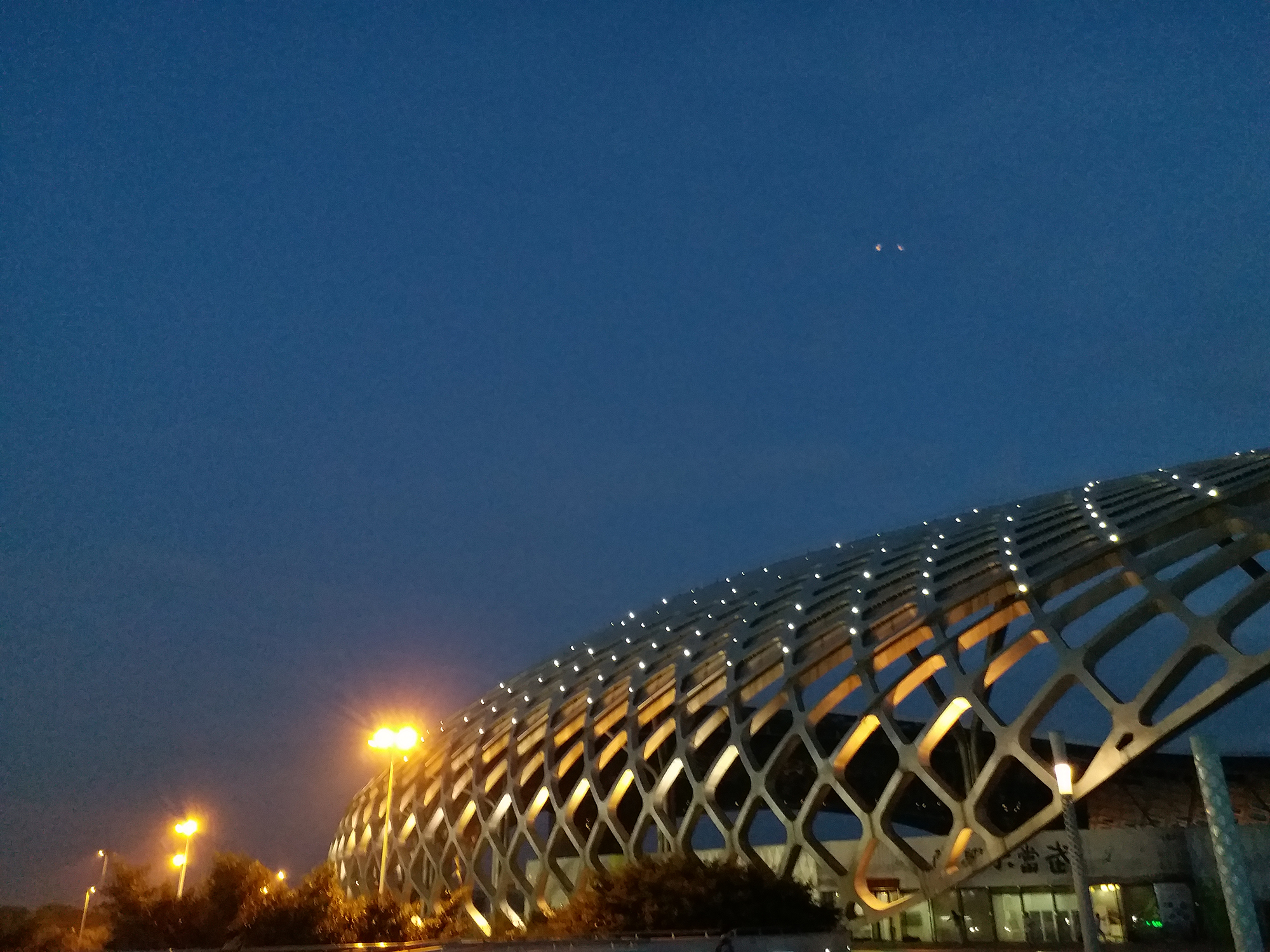 三星galaxyc9pro发售价,三星galaxyc9pro现在还能用吗