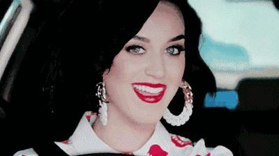 性感酒红色，拒绝家暴妆