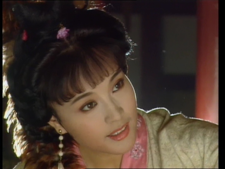 颖儿戴渔夫帽,颖儿之前嘲笑别人的视频