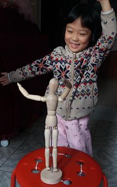 刘勇赫：你和孩子玩过木人吗？