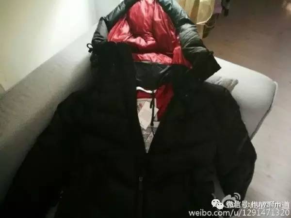 到底是什么样的羽绒服能赋予一个医生炫富的勇气？