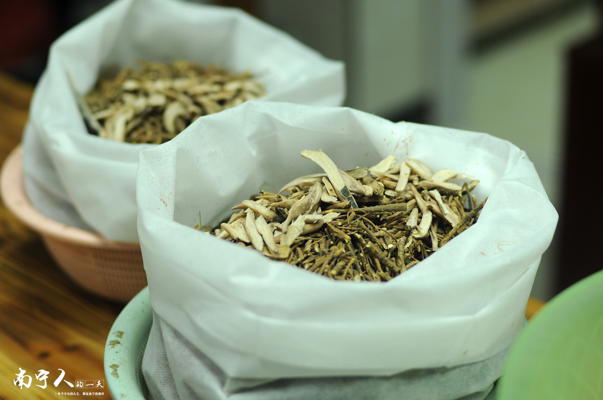 同城小鸟｜曾经的鼻炎患者，学医十年为病人解除病痛