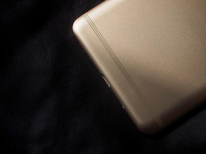 三星galaxyc9pro发售价,三星galaxyc9pro现在还能用吗