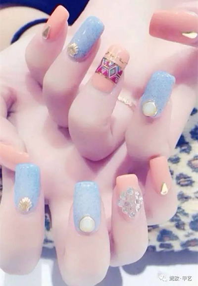 美甲脱落指甲怎么养护,美甲剥落怎么办