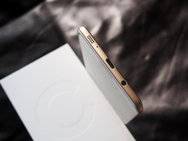 三星galaxyc9pro发售价,三星galaxyc9pro现在还能用吗