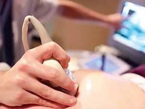 孕晚期出血住院时如何保胎,孕晚期出血的原因有哪些