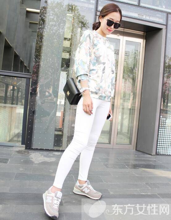 鞋底变黄怎样洗白,鞋底发黄怎么保养