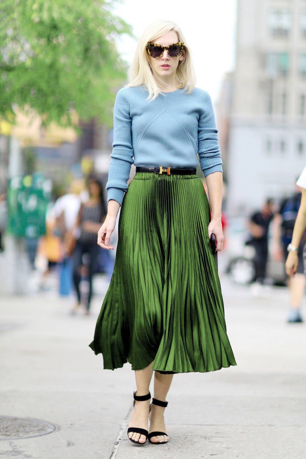 2017年的流行色草木绿,2022年的春季流行色