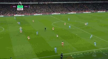 阿森纳4比2厄齐尔,沃尔科特打进阿森纳1球