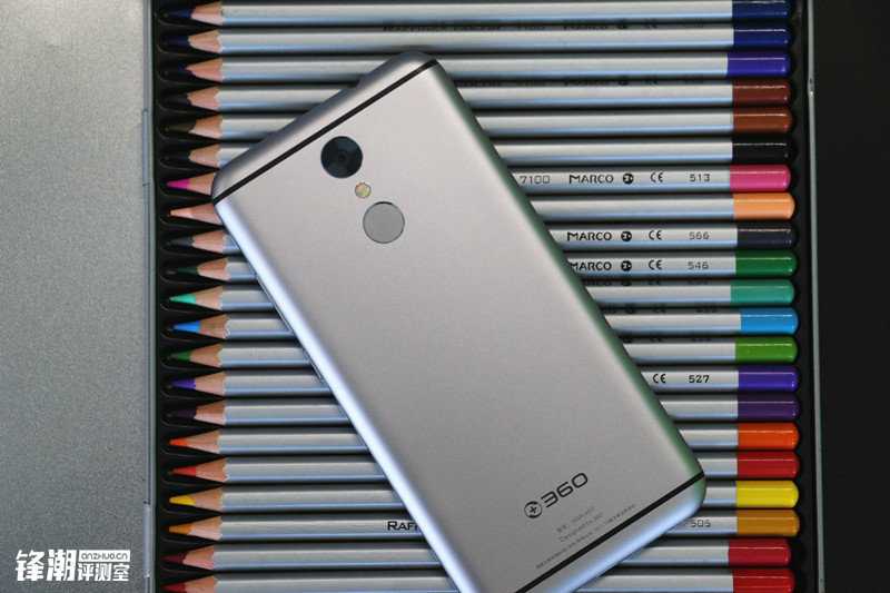 大电池手机360n4s对比,360n4s骁龙版体验详情