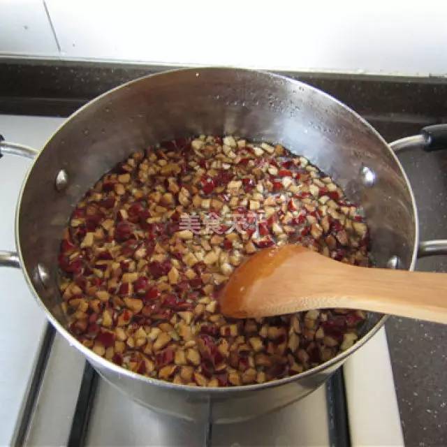 红枣怎么吃才能达到养生的效果,红枣生吃怎么吃最滋补