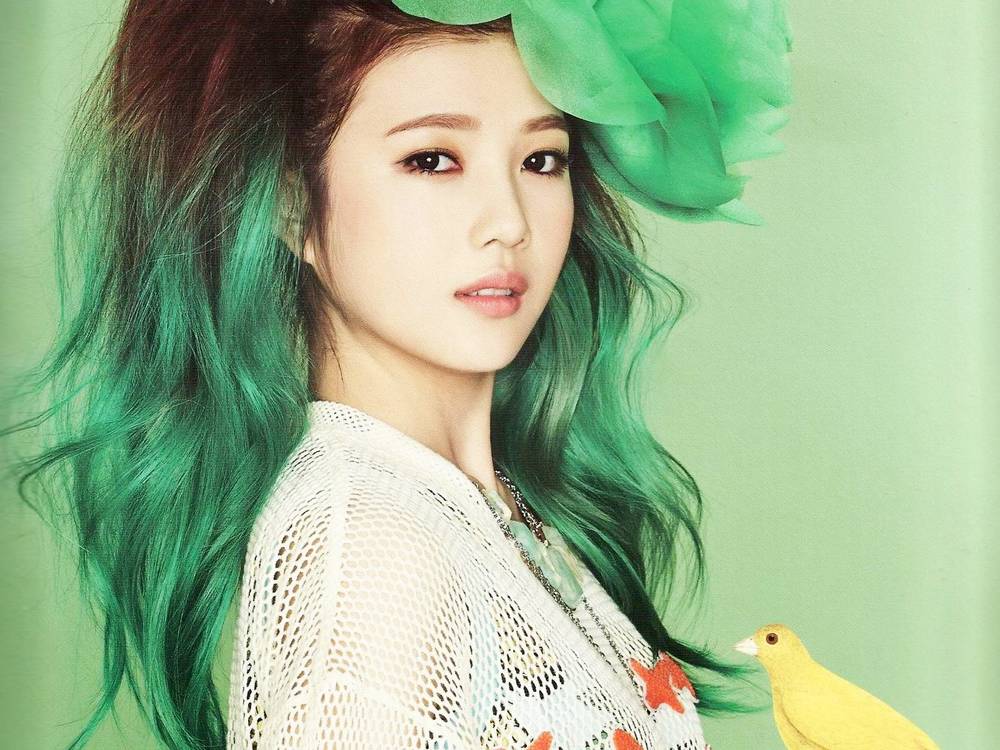 2017年的流行色草木绿,2022年的春季流行色