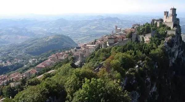 对中国免签或落地签的海岛,最新出国旅游的海岛免签