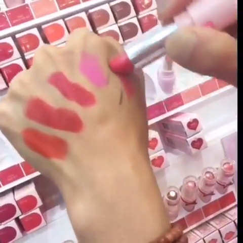 爱丽小屋遮瑕唇膏,爱丽小屋镜面唇釉专柜价