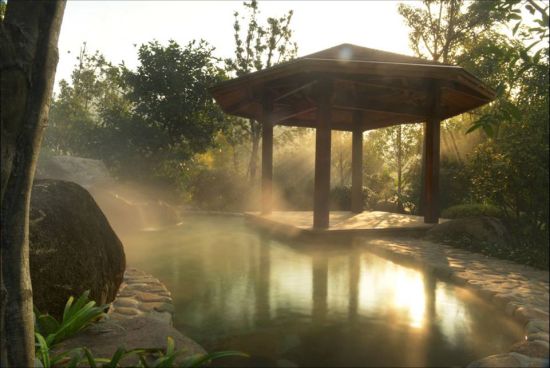 泡温泉是对冬天最起码的尊重！韵航推荐半月山温泉之旅