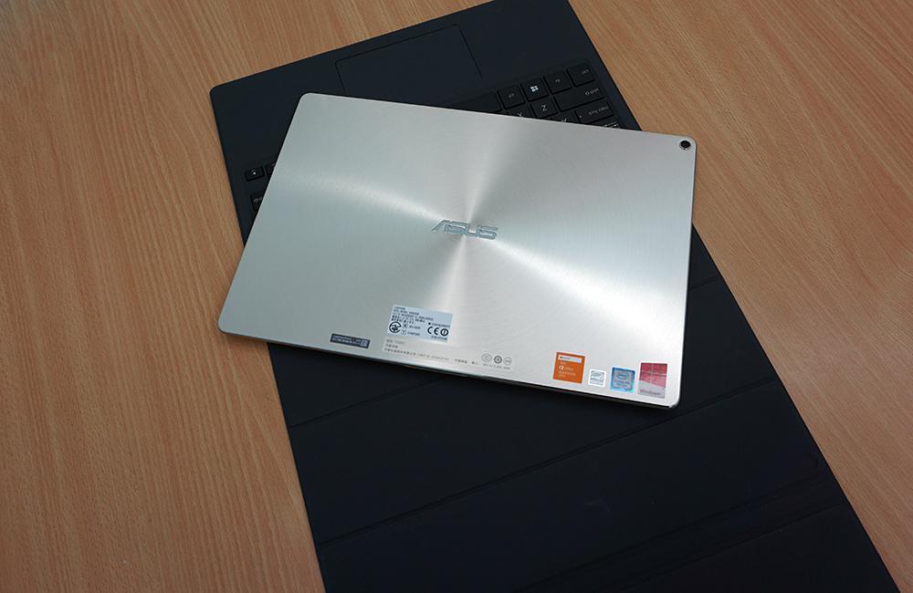 华硕灵焕3平板二合一,华硕灵焕3和pro版本的区别