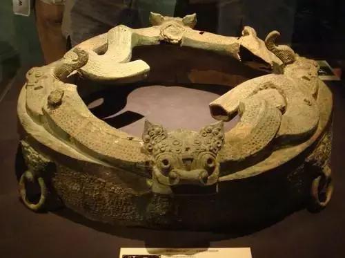 龙虎一样霸气，为何龙是中国古代帝王化身，而虎却“一事无成”？