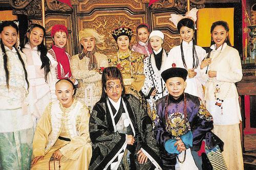 张卫健年轻时合照,来看看年轻时的张卫健