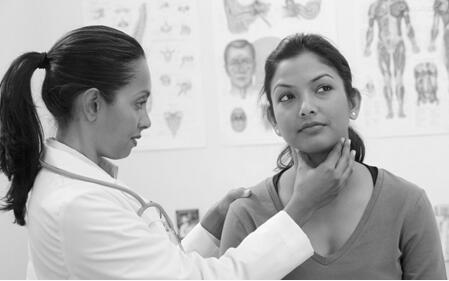 甲状腺囊肿和甲状腺结节的区别,甲状腺结节胶质囊肿怎么治疗呢