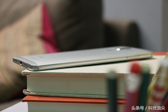 外媒测评华为mate40rs保时捷版,外媒评价华为mate40