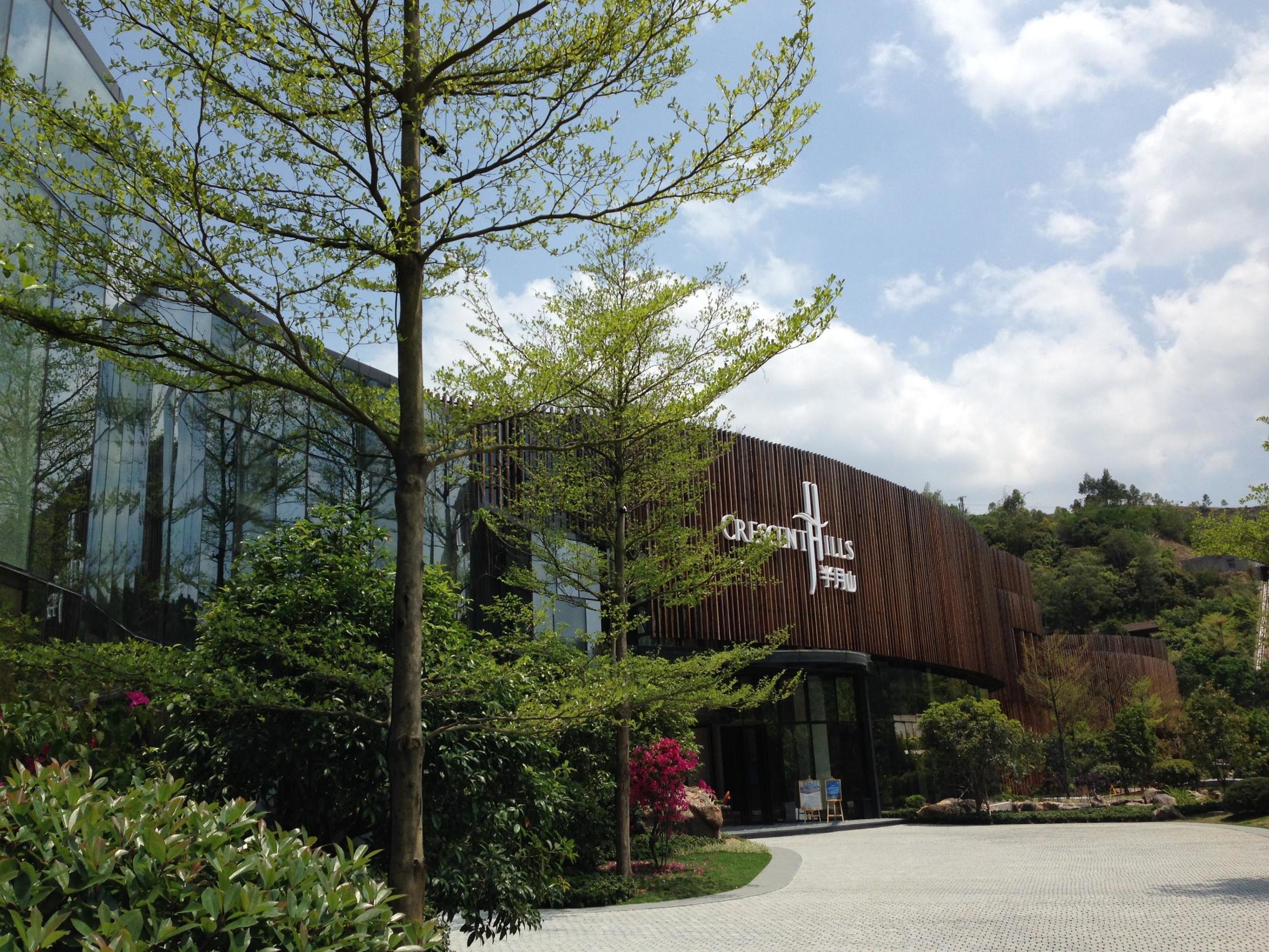 泡温泉是对冬天最起码的尊重！韵航推荐半月山温泉之旅