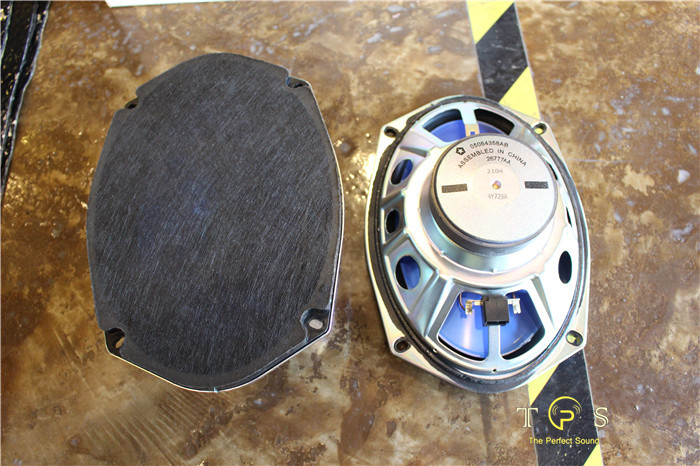 道奇酷威音响改装,道奇酷威改装外大包围