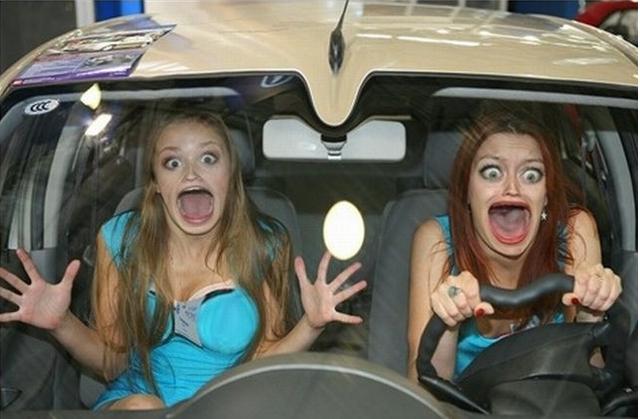 自动挡只用左脚踩可以吗,自动挡只有右脚