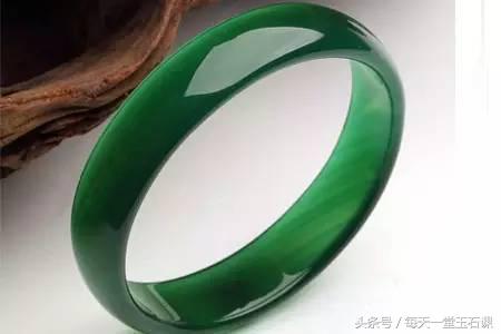 玉髓和玉到底有什么区别,玉髓是好还是坏呀