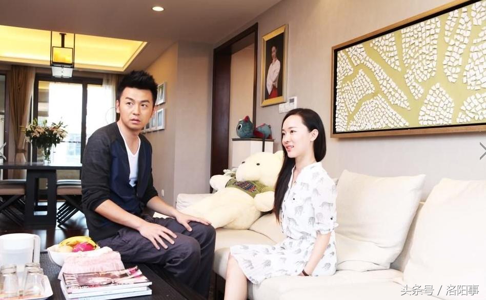 老婆天天玩手机该离婚吗,媳妇天天玩游戏咋办