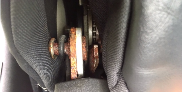 精！精！精！二手车如何识别系列之泡水篇！