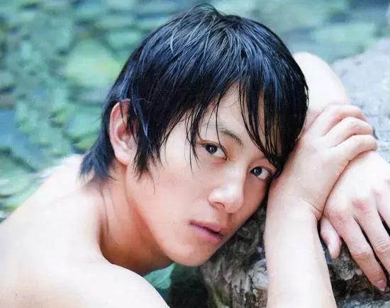 长知识健康养生,室外温泉冬天可以泡吗