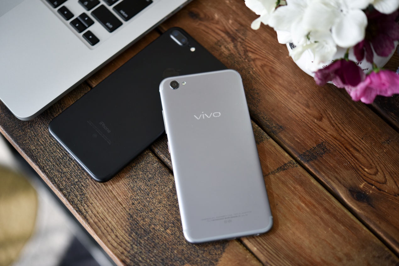 vivo灰,vivox90黑色和白色哪个好看