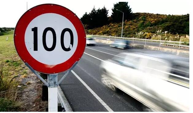 自驾新西兰费用高吗,新西兰自驾交通规则视频