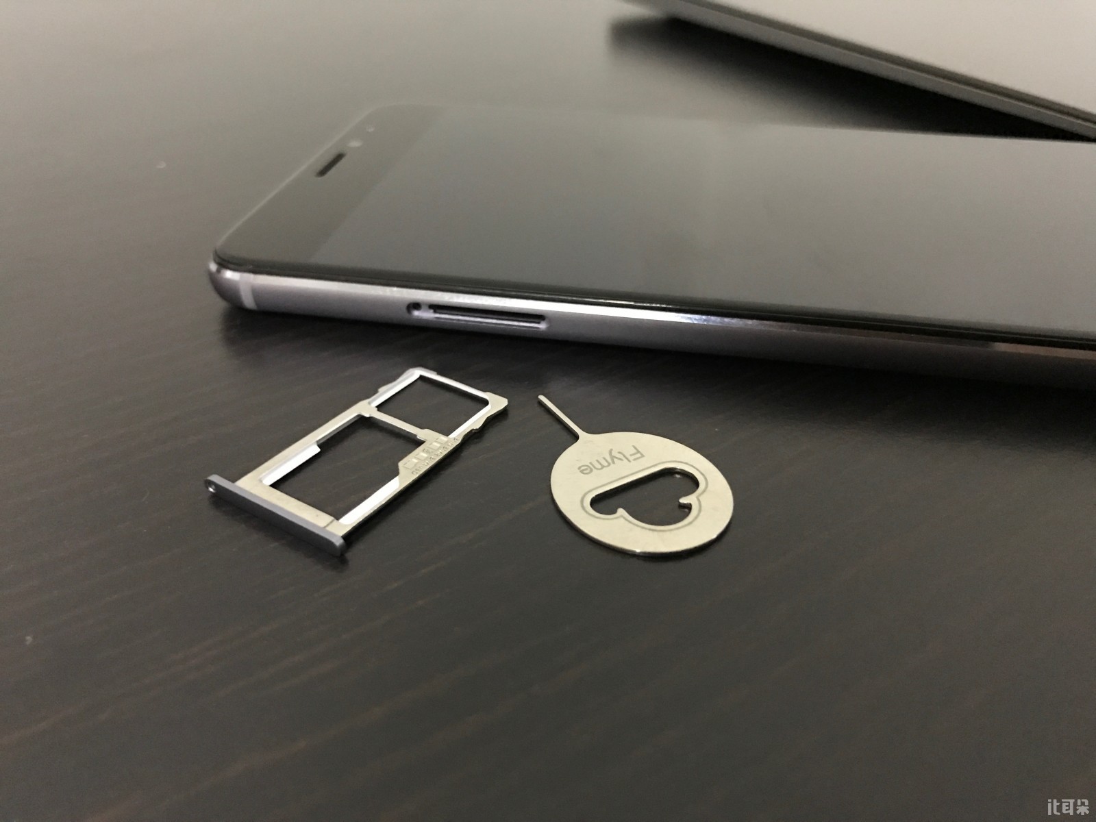 魅蓝note5冰川蓝外观,千元良品魅蓝note5试用体验