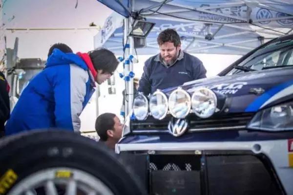 勇者游戏围观者,勇者游戏战术竞技