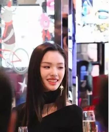 林允的牙怎么又恢复了,林允回应脸型变化她又变脸了吗