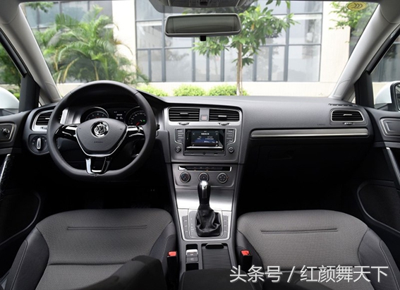 2016款高尔夫登场，高配几乎变标配，爽!