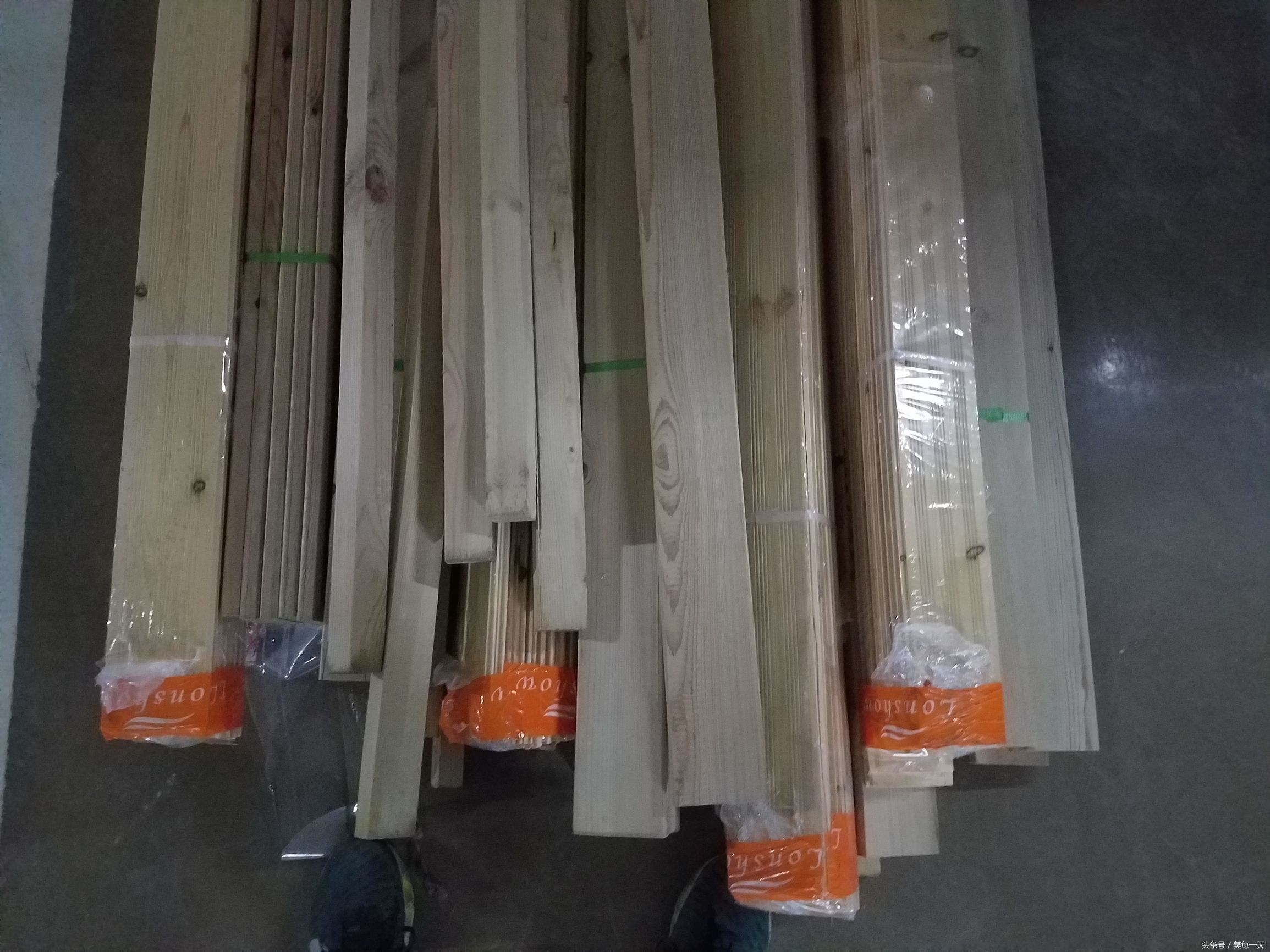 隔墙桑拿板安装,成都桑拿板安装人工费