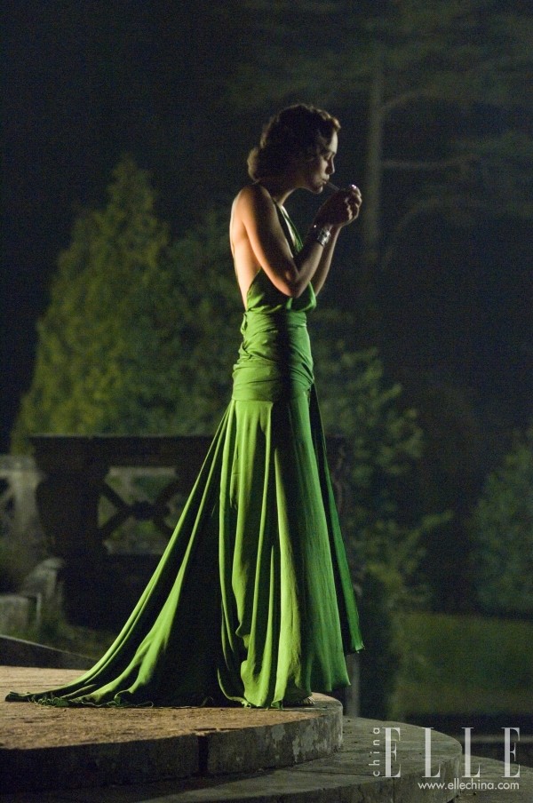 2017流行色发色,2017年的流行色草木绿