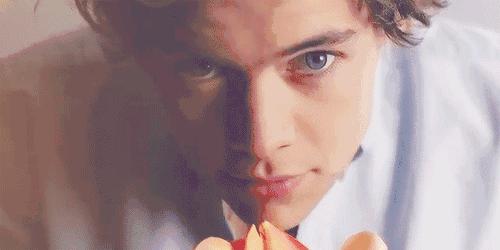 想成功撩到女生要做到三个不在乎,想要撩汉必须可爱