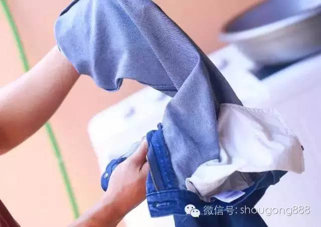 生活小妙招牛仔衣怎么清洗去味,小妙招牛仔怎样洗不掉色