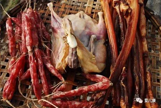 母乳宝宝结膜炎跟妈妈饮食有关吗,婴儿结膜炎跟吃母乳有关系么