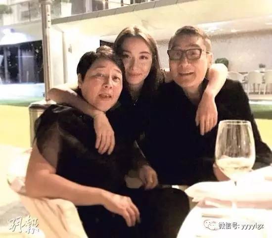 秘交三年富二代男友正式浮出水面，薛凯琪情归教育大鳄独子