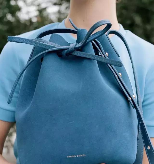 包治百病，我与时髦girl之间只差一枚“麂皮”包了！