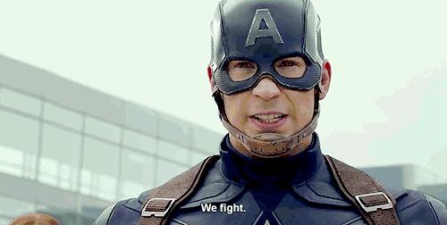 为了这些“C*杯罩**”，超级英雄们足足练了50年