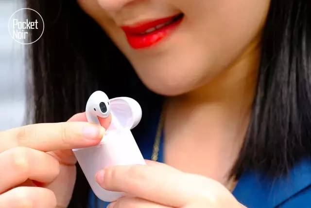 AirPods：头都快甩掉了，还是甩不掉它