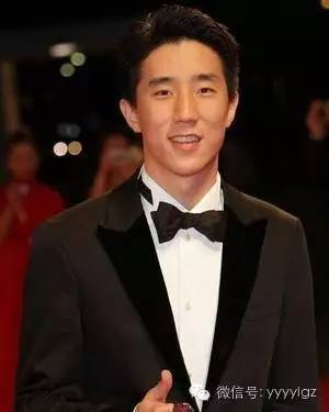 秘交三年富二代男友正式浮出水面，薛凯琪情归教育大鳄独子