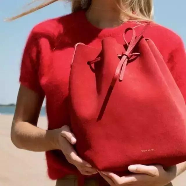 包治百病，我与时髦girl之间只差一枚“麂皮”包了！