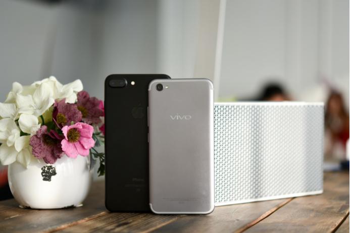 vivo黑色和白色,vivo黑色手机和粉色手机